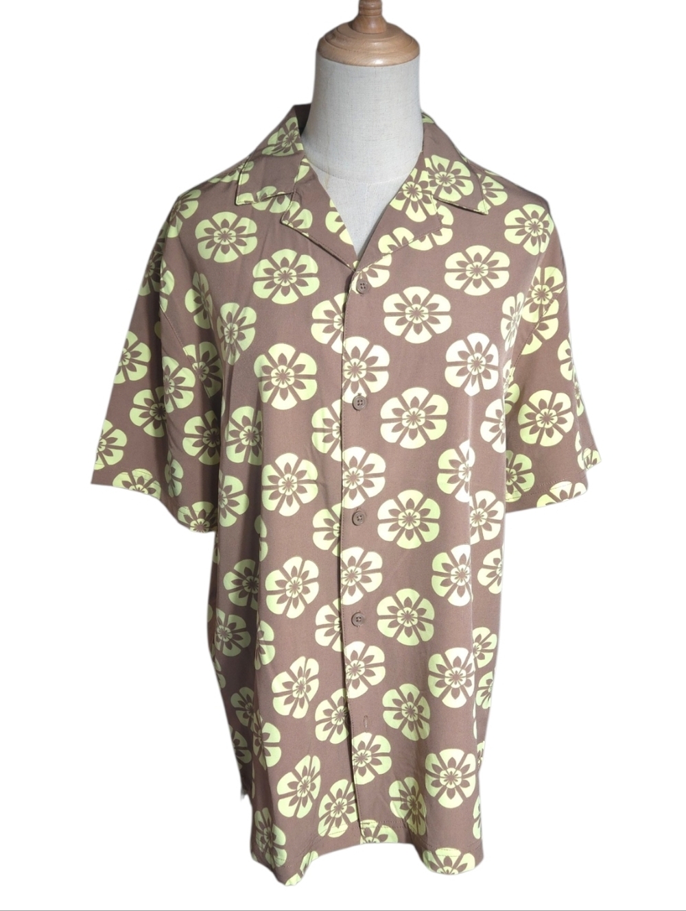 Malibu Men's Short-Sleeve Tropical Hawaiian Camp Shirt - Brown & Light Green